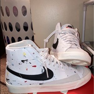 Womens high top nikes.